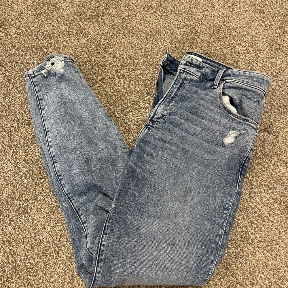 Abercrombie & Fitch super skinny ankle high rise side 29/8. New without tags.